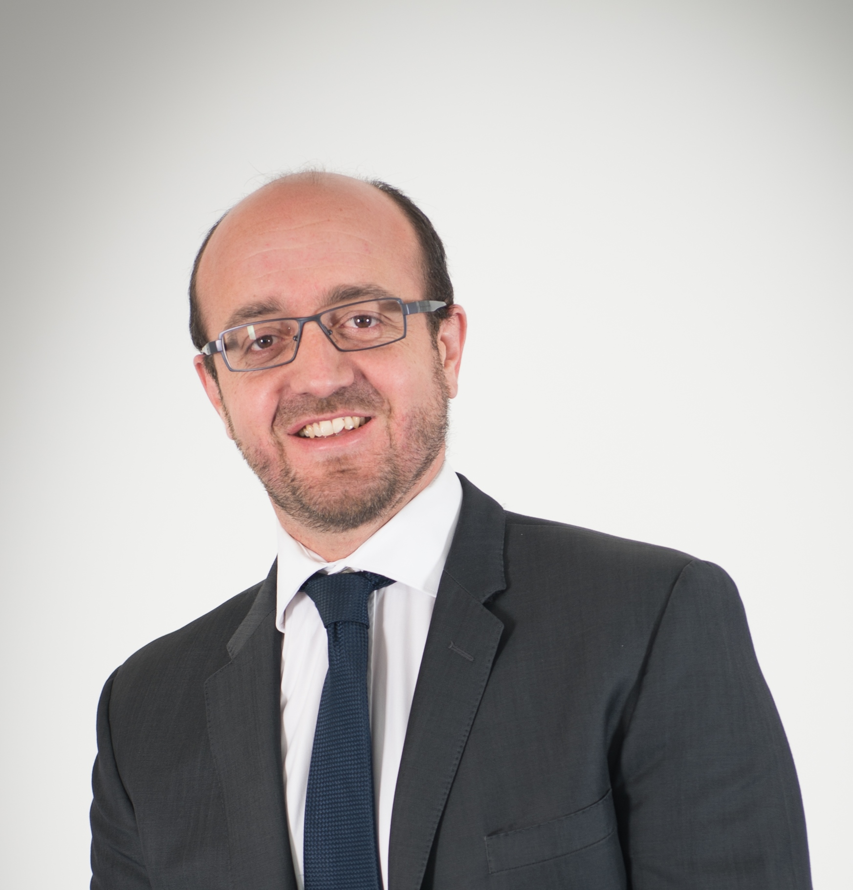 Yves DESJARDINS Yves DESJARDINS