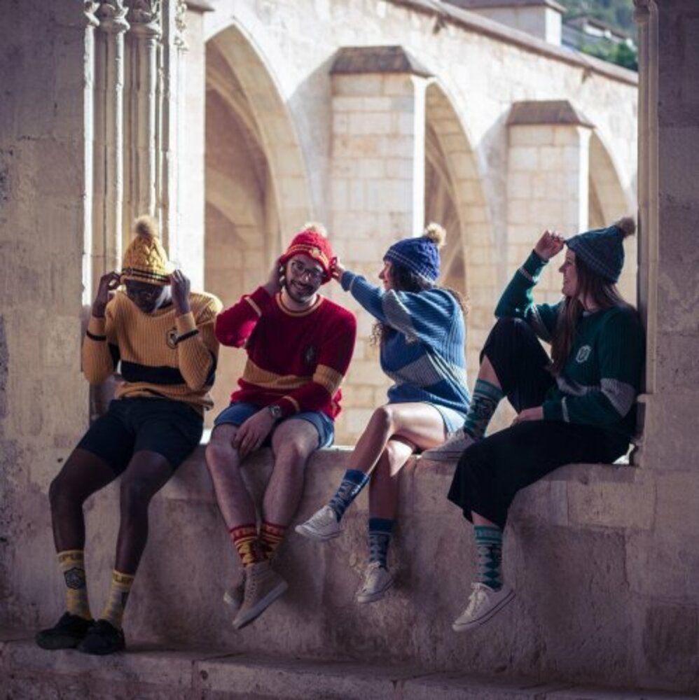 BONNET TRICOT POM POM HARRY POTTER