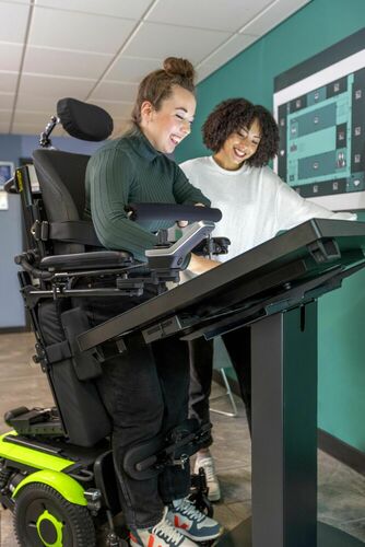 Fauteuil Roulant Electrique Verticalisateur Invacare Aviva FX 40