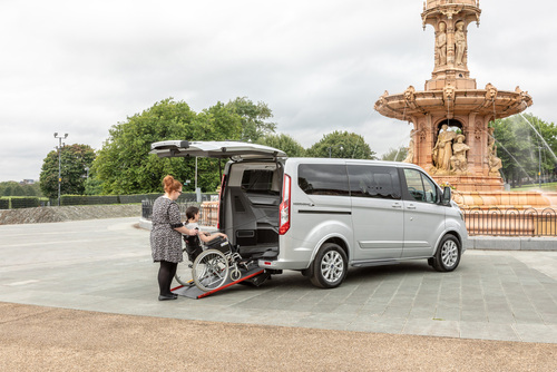 Ford Tourneo Custom Independance