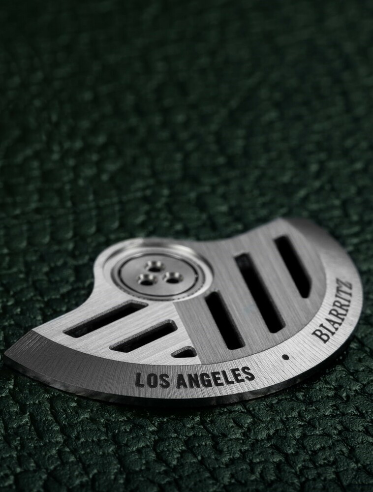 Décoration et personnalisation de composants horlogers