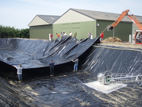 Bâche flottante pour bassin à lisier