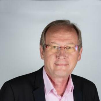 Vice-président délégué au développement économique de la Communauté urbaine de Creusot Montceau, maire de Sanvignes