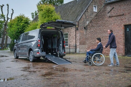 Nouveau Ford Tourneo Custom L2H1 Twin HappyAccess