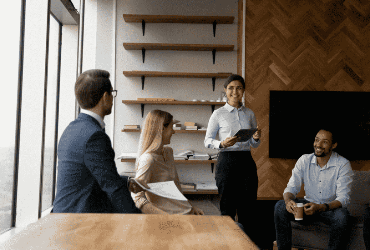 Devenir franchisé : entre indépendance et assistance. Mais comment le franchiseur m'accompagne-t-il ? 