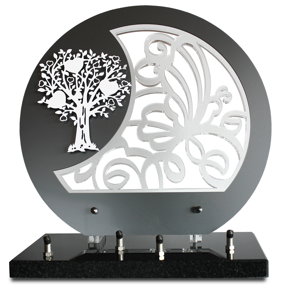 Cut altuglas plate / Openwork with white painted stainless steel pattern