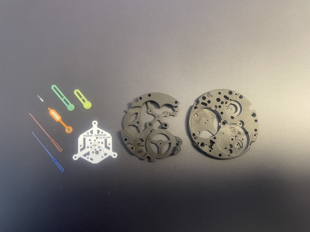 Réalisation de pièces de mouvement horloger et aiguilles en Résine Composite Technique (itr2®)