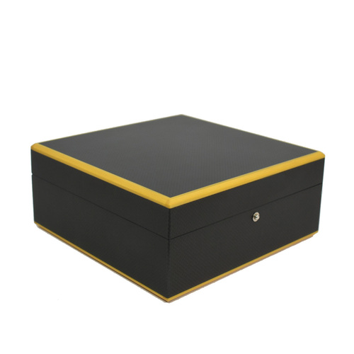 Ecrin a montre en carbone