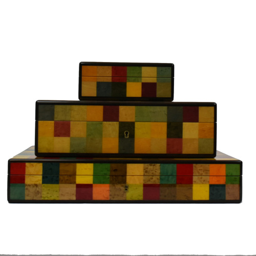 Assortiment de coffrets et cave à cigares de type Arlequin