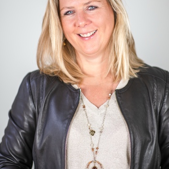Esme-Jane WELLS