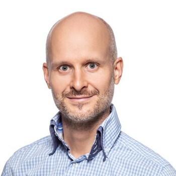 Dr Jiri Zvolanek