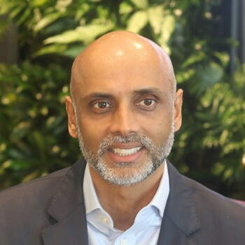 Krishna Manda クリシュナ・マンダ