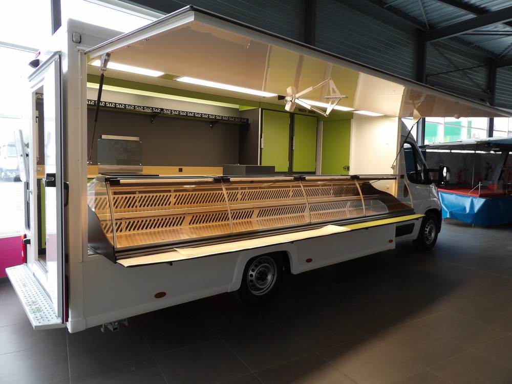 Camion magasin IDEOS