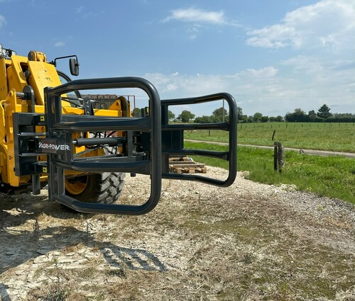 PINCE BALLE – AGRI-POWER : Pour la manutention sécurisée de balles !