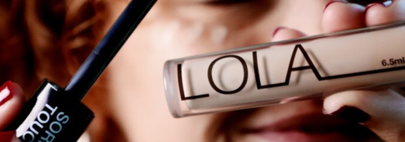 Quadpack launches “Lola,” a recyclable dip-in bottle designed for modern makeup routines