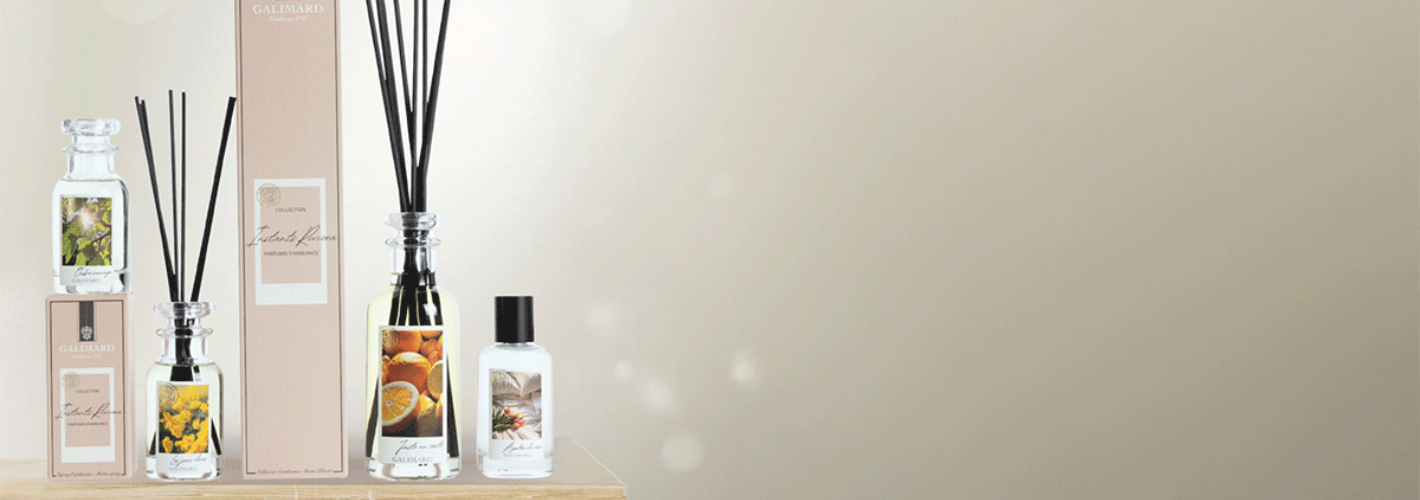 Galimard a choisi le modèle Oscar de Coverpla pour sa collection parfumée Instants Riviera