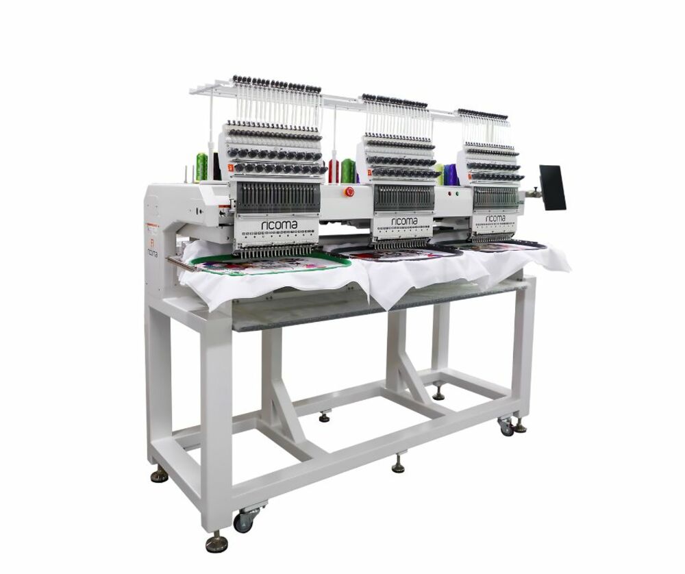 Brodeuse Ricoma à 3 têtes