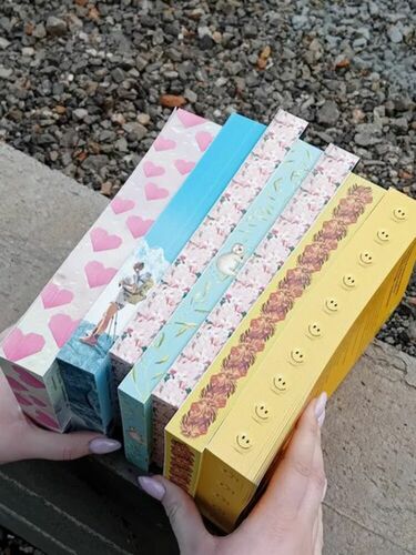 Edge Coloring Service for Book and Notebook Blocks