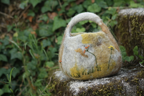 Panier en laine feutrée