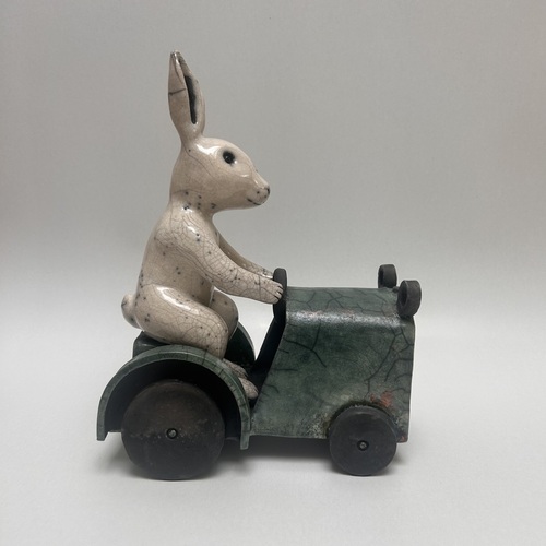 Bunny en tracteur