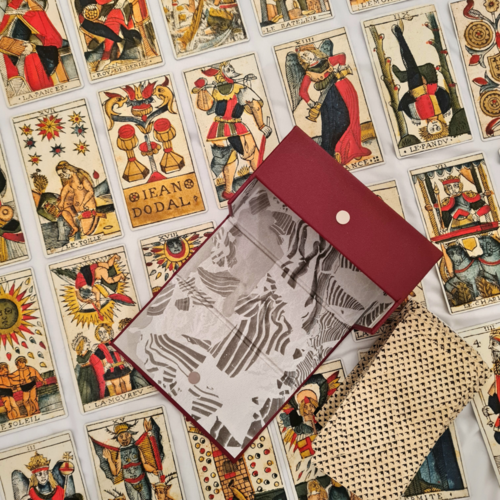 Tarot artisanal de Jean Dodal, joyau medieval de l'histoire du jeu (reproduction à l'identique de l'original)