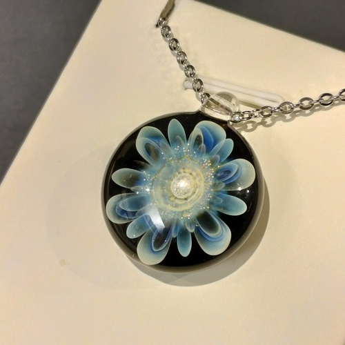 Pendentif fleur