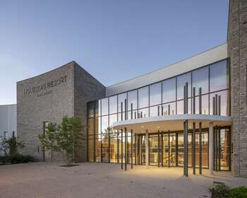 reception@horizon-resort.com