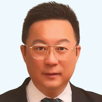 Jiaxin Guan