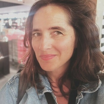Cécile DE COMARMOND