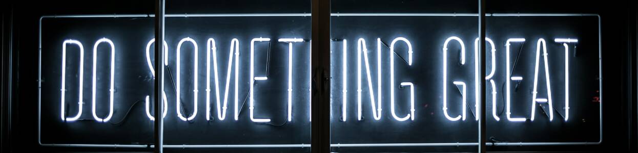 Une nouvelle norme pour les enseignes et signalétiques à LED