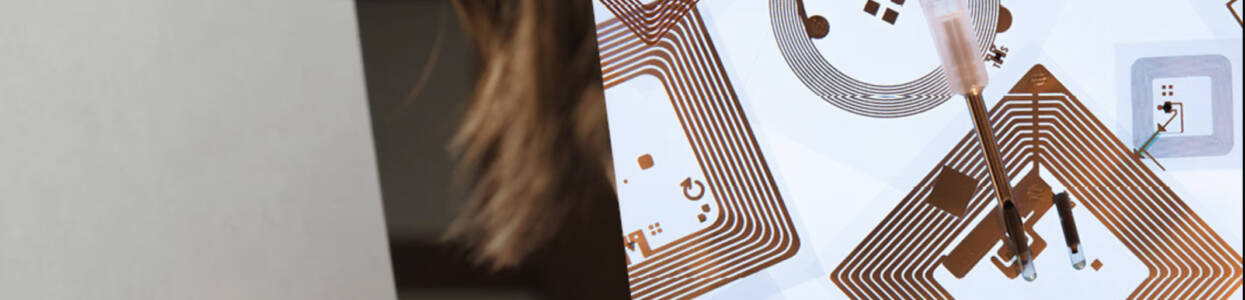 Étiquette et packaging de luxe : FEDRIGONI investit dans les technologies RFID