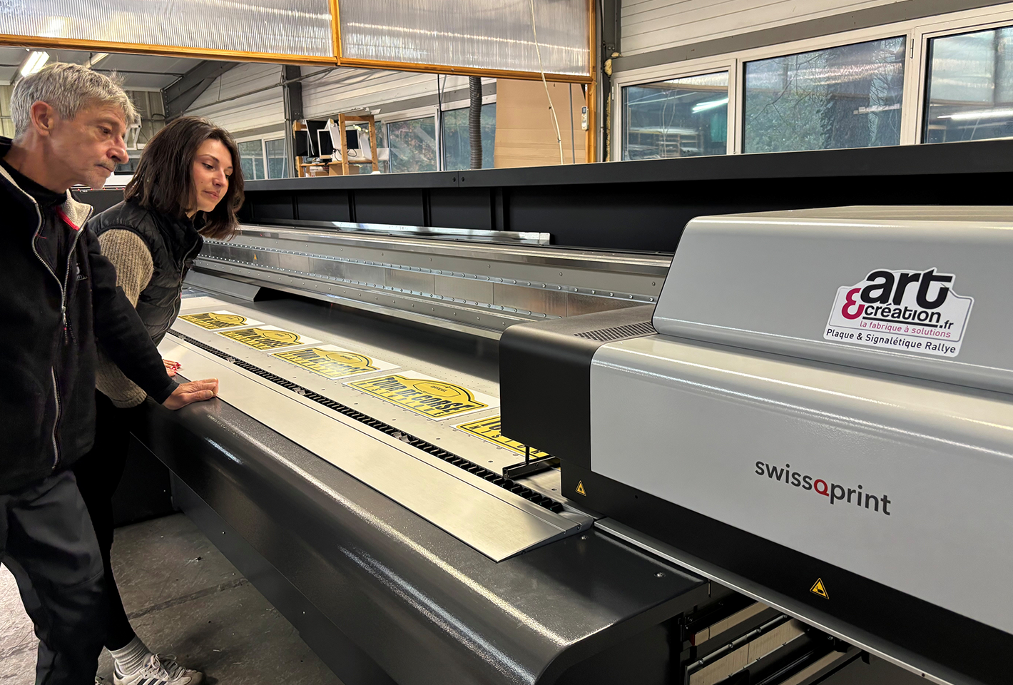 Art & Création : un bond de productivité grâce à l’Impala 5 de swissQprint