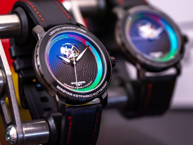 Roland DG introduce la impresora UV BD-8: Transformando la Personalización de Relojes en Evolvens
