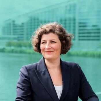 Jeanne BARSEGHIAN (sous réserve)