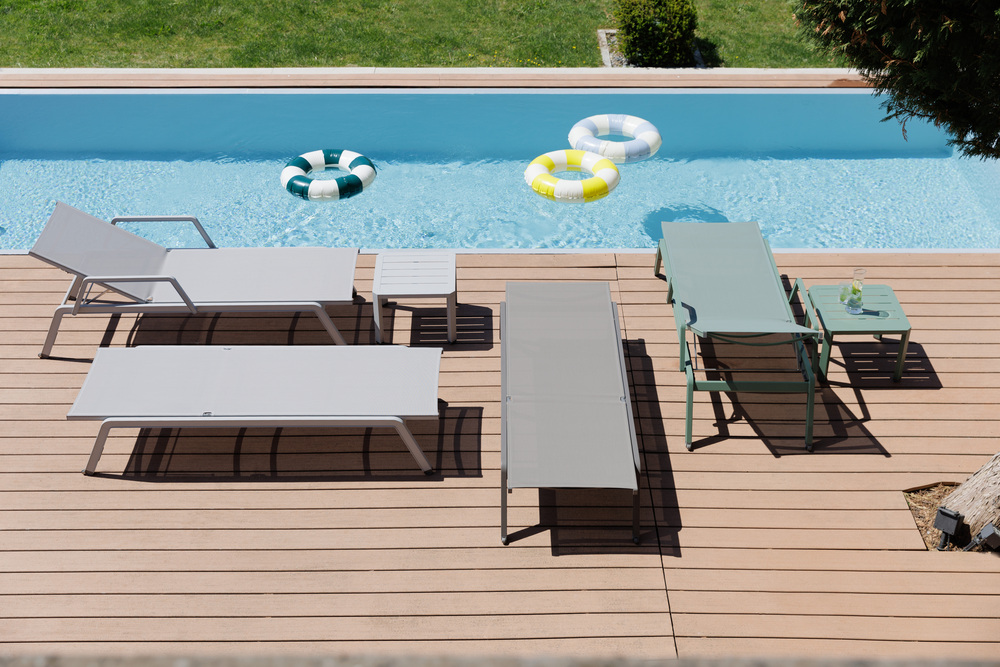 LATITUDE Bains de soleil – Designés par Frédéric Sofia