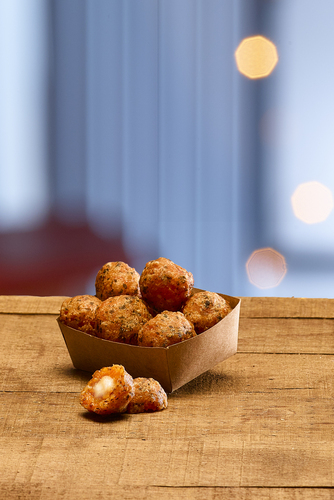 TOMATO MOZZARELLA MELTERS