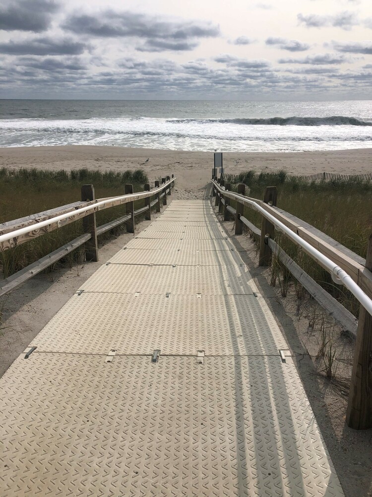 ACCESSDECK™ USA