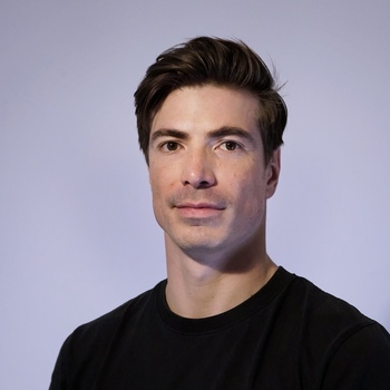 Julian PETERS