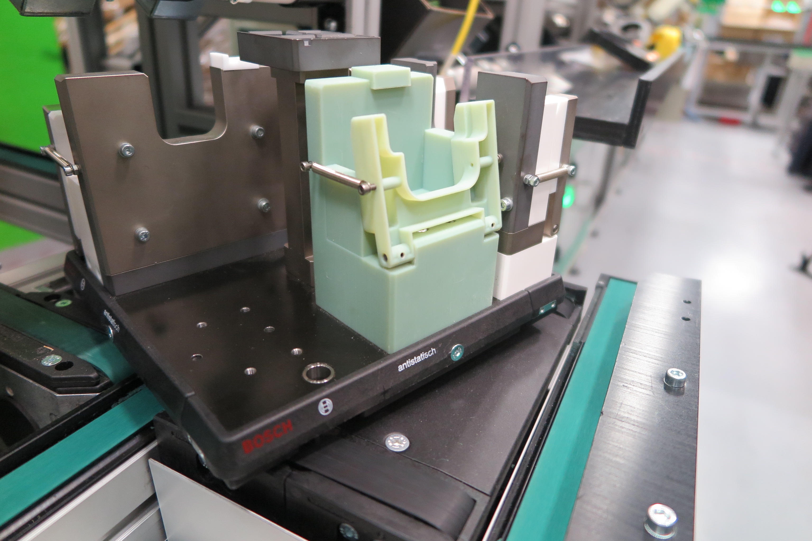 From tool prototyping to final product in small series, 3D printing is making its mark in the factory of the future