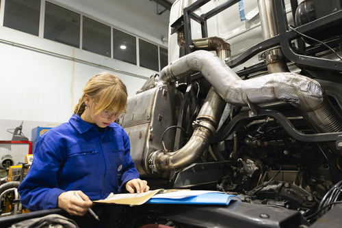BTS Maintenance des véhicules option B - véhicule de transport routier