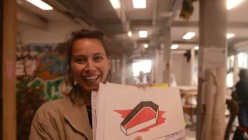 Marine Cordier, étudiante en L2 DNA art, mention Territoires, Paysages, Espaces publics - site de Saint-Nazaire. 