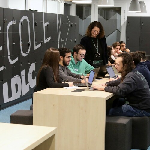 Démarque-toi avec une double casquette Tech & Business