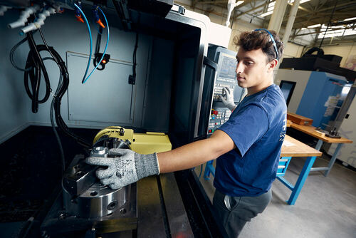 Titre Pro ORUAO (Opérateur.trice Régleur.se en Usinage Assisté par Ordinateur)