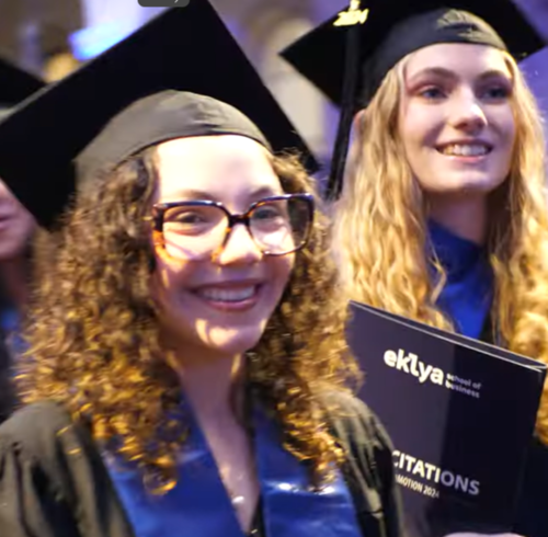 Revivez la Cérémonie de Remise des Diplômes !