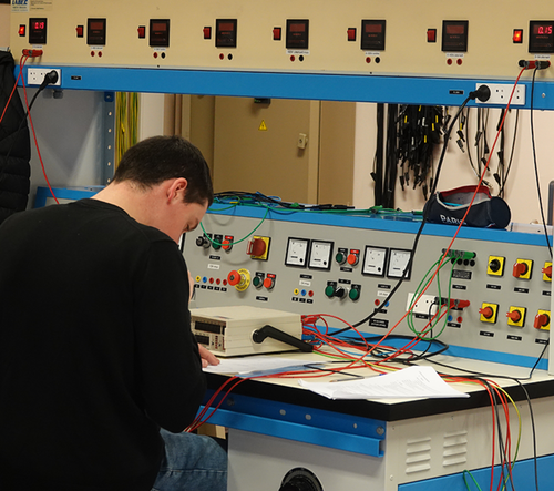 Ingénieur en génie électrique