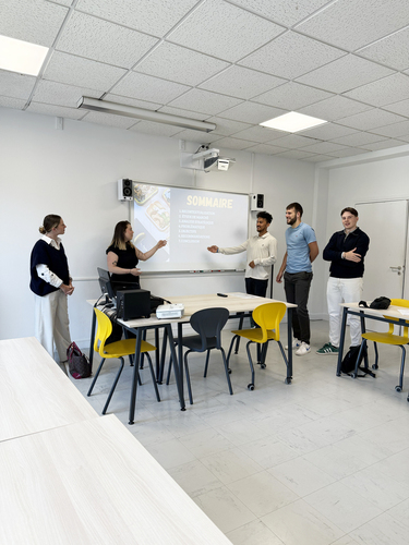 Bachelor Chargé.e de marketing et communication