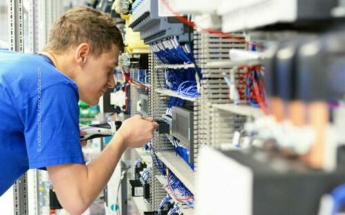 Métiers du Numérique : BAC PRO CIEL (cybersécurité informatique et réseaux électroniques)