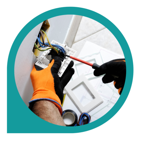 Electricien d'équipement du bâtiment 
