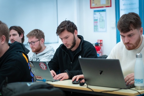 Programme Passerelle - (ré)orientation en informatique