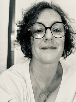 Sunmetron, précédemment cheffe de projet pour les Ateliers Adeline Rispal